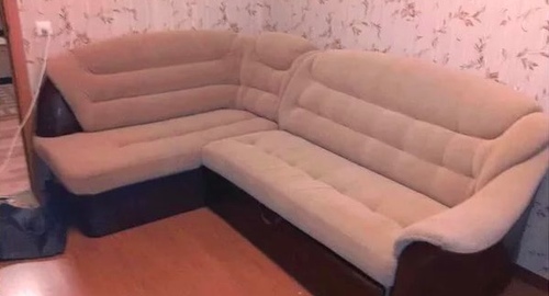 Перетяжка углового дивана. Ленинск