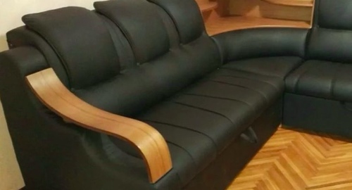 Перетяжка кожаного дивана. Ленинск